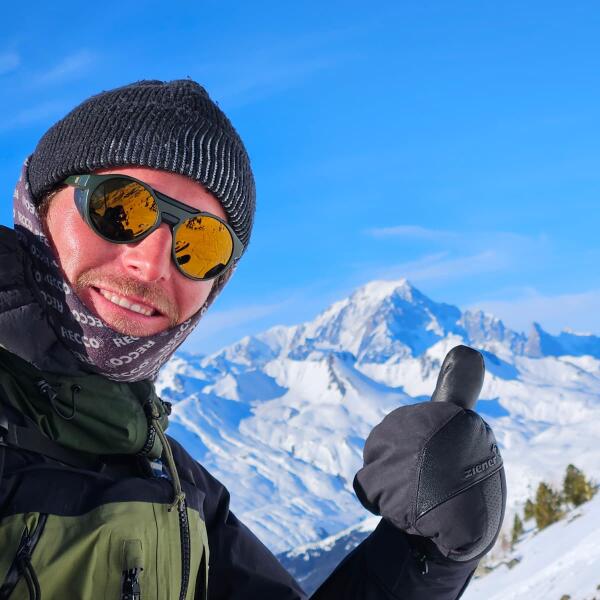 Martin R.'s profile picture.
