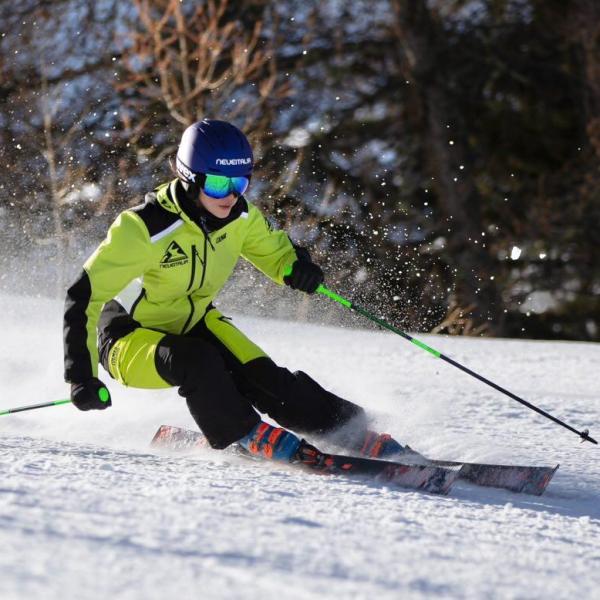 Image of people Ski