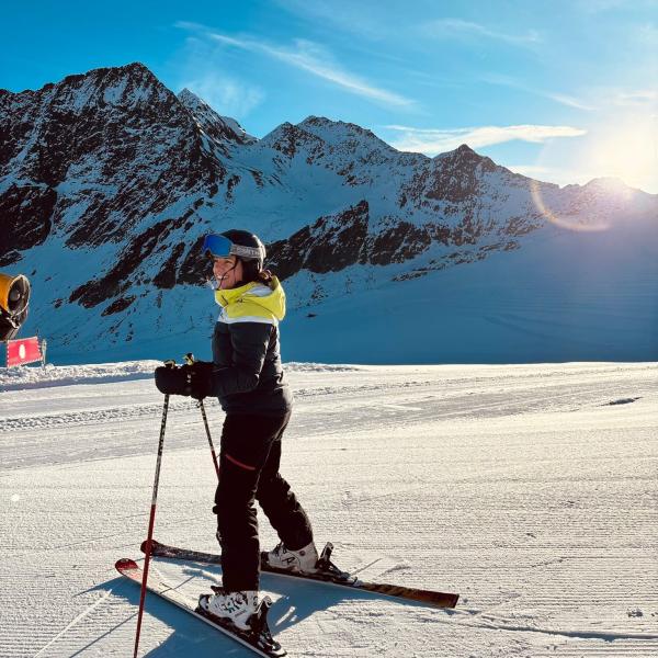 Image of people Ski